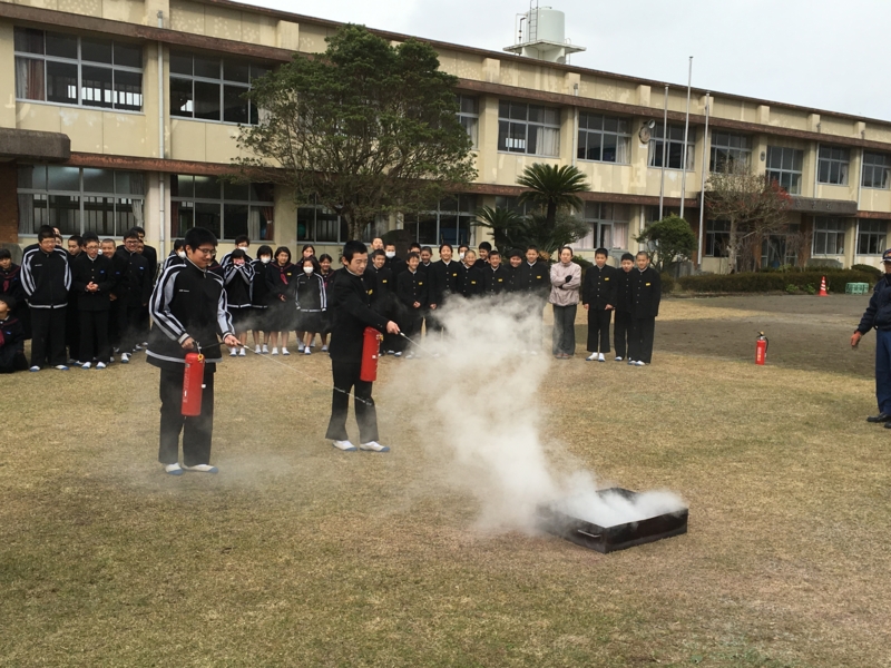 鶴田（つるだ）中学校