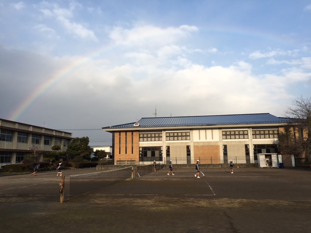 鶴田（つるだ）中学校