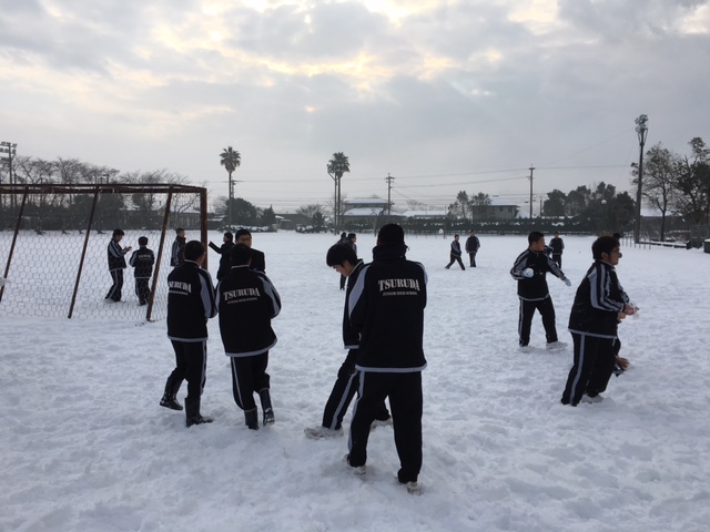 鶴田（つるだ）中学校