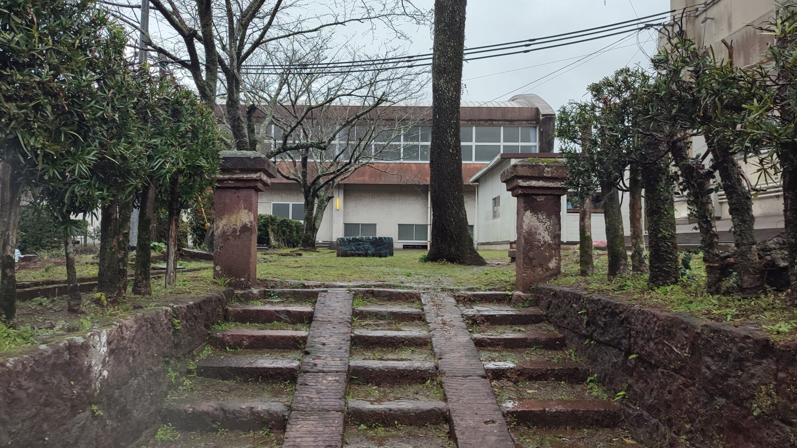 長屋小学校の体育館