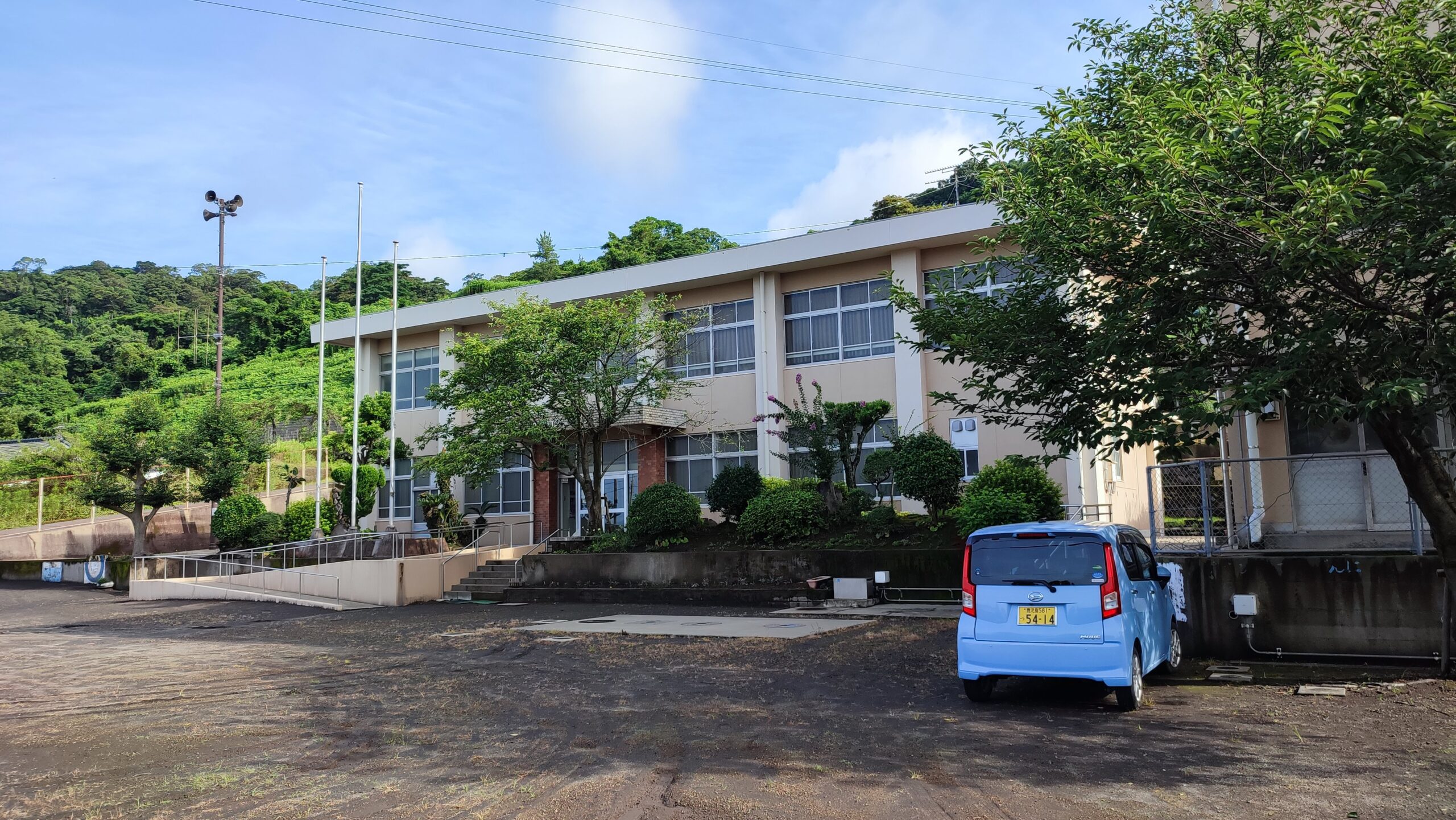 改新（かいしん）小学校跡の史跡