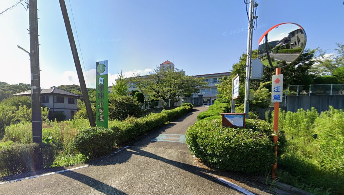 白石町立有明南小学校の校舎