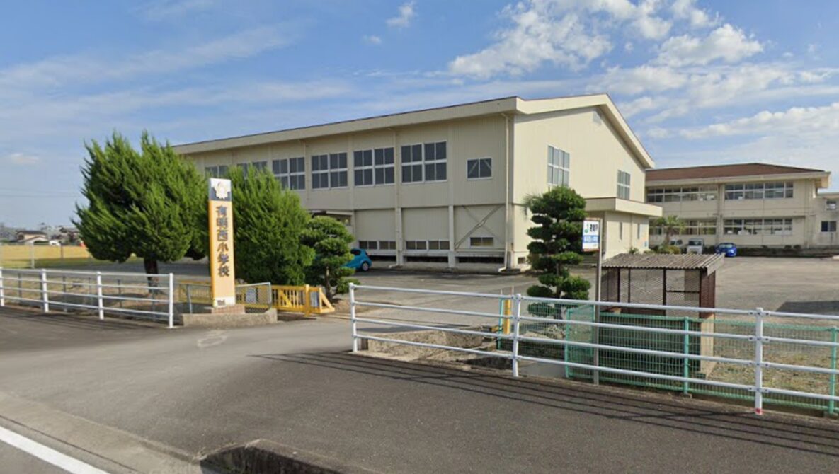 白石町立有明西小学校の校舎