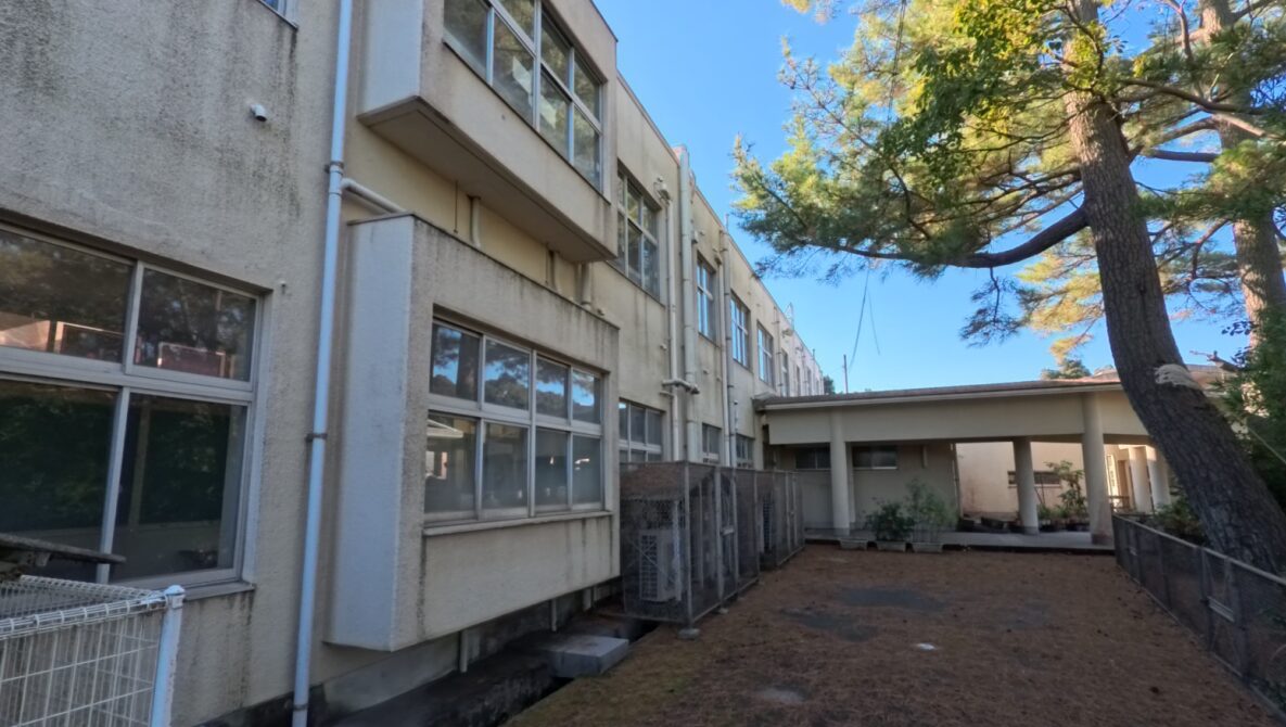 鹿児島市立黒神小学校の校舎