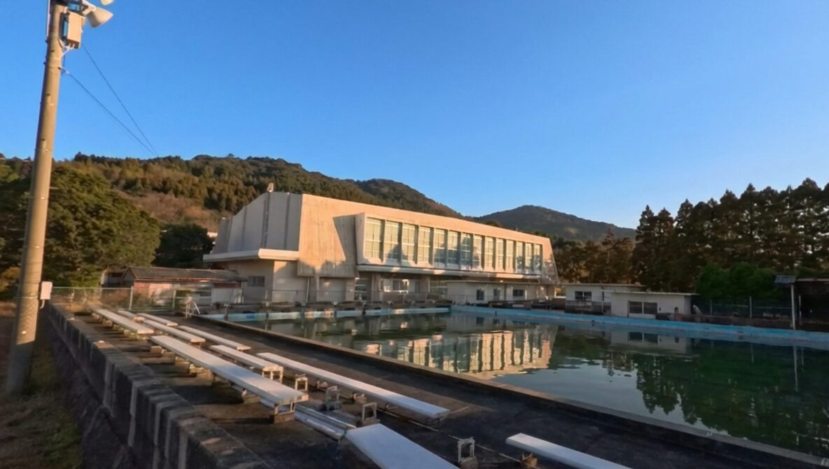 いちき串木野市立串木野西中学校の校舎