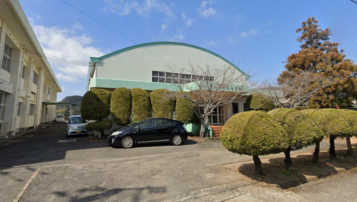 南島原市立野田中学校の校舎