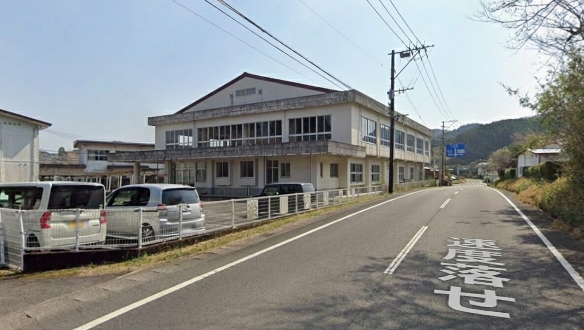 高原町立後川内小学校の校舎
