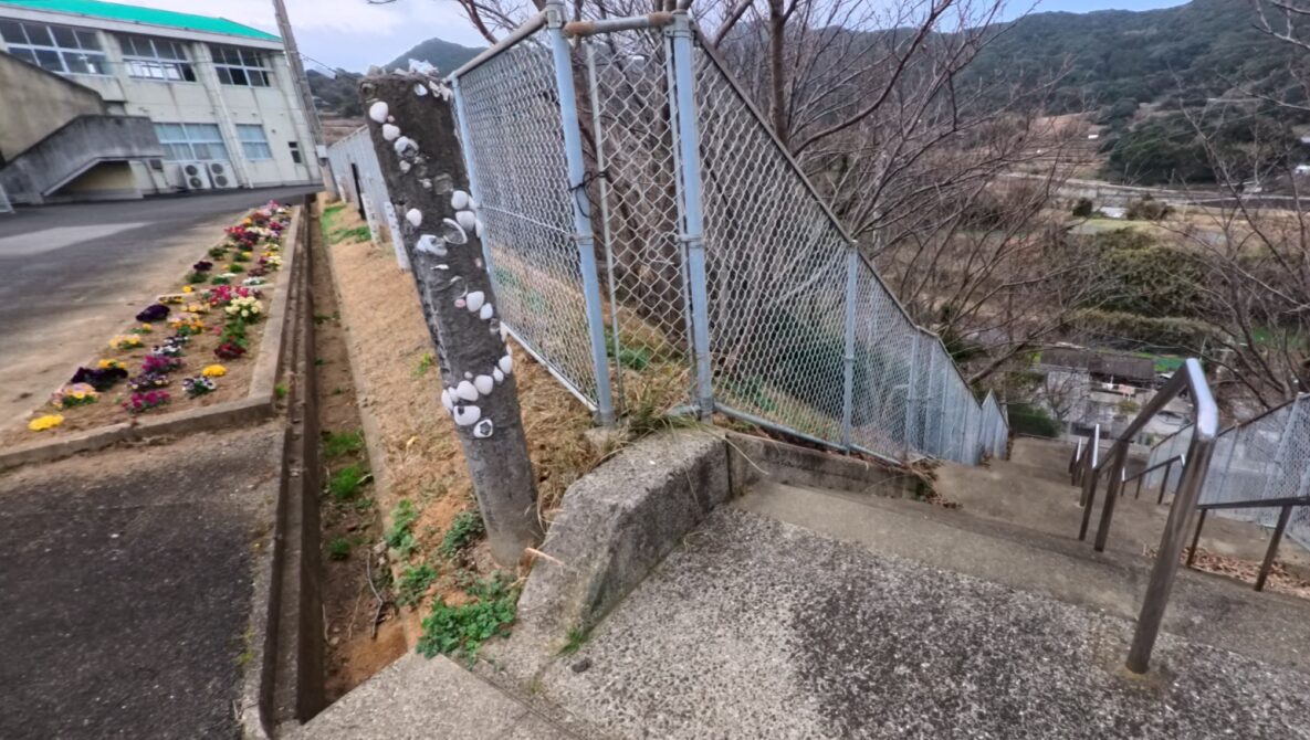 平戸市立根獅子小学校の校舎