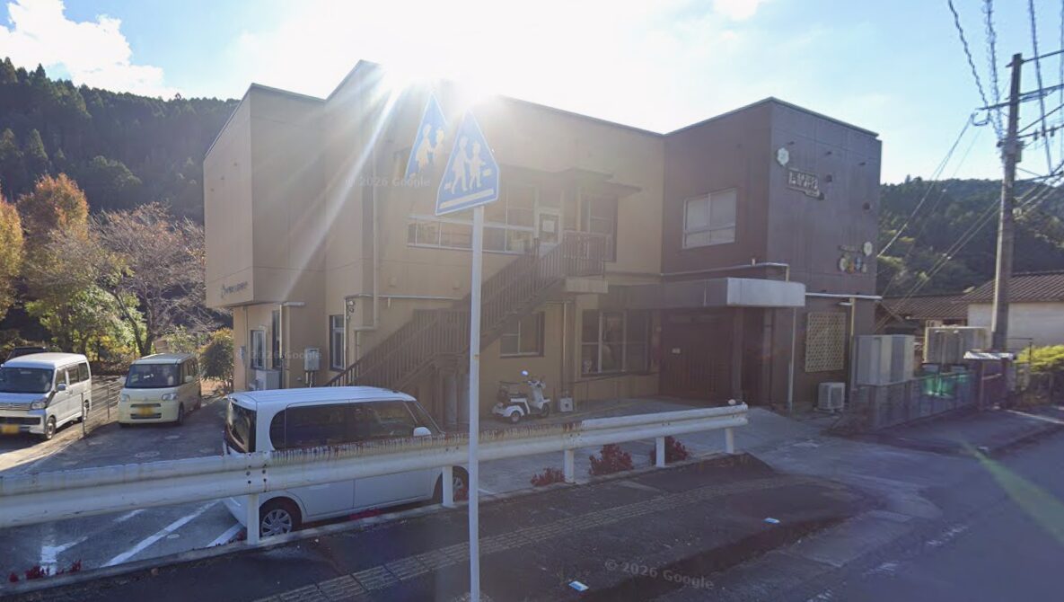 八女市立笠原小学校の校舎