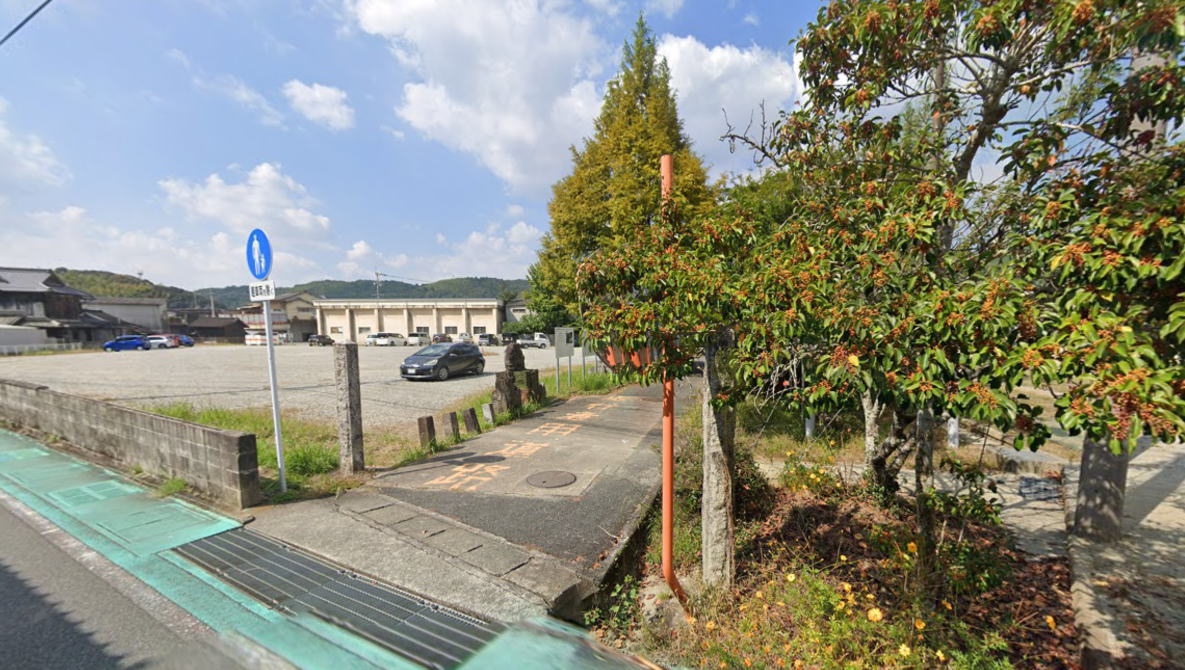 八女市立北川内小学校の校舎