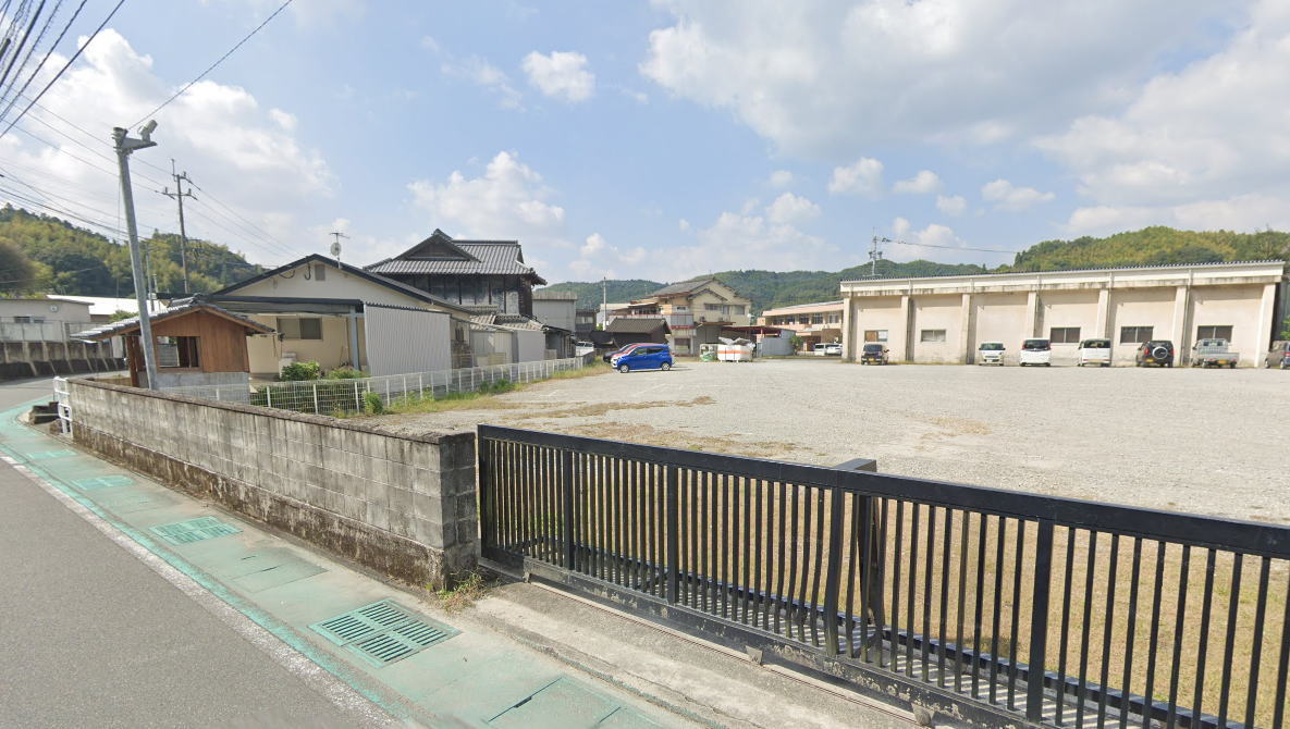 八女市立北川内小学校の校舎