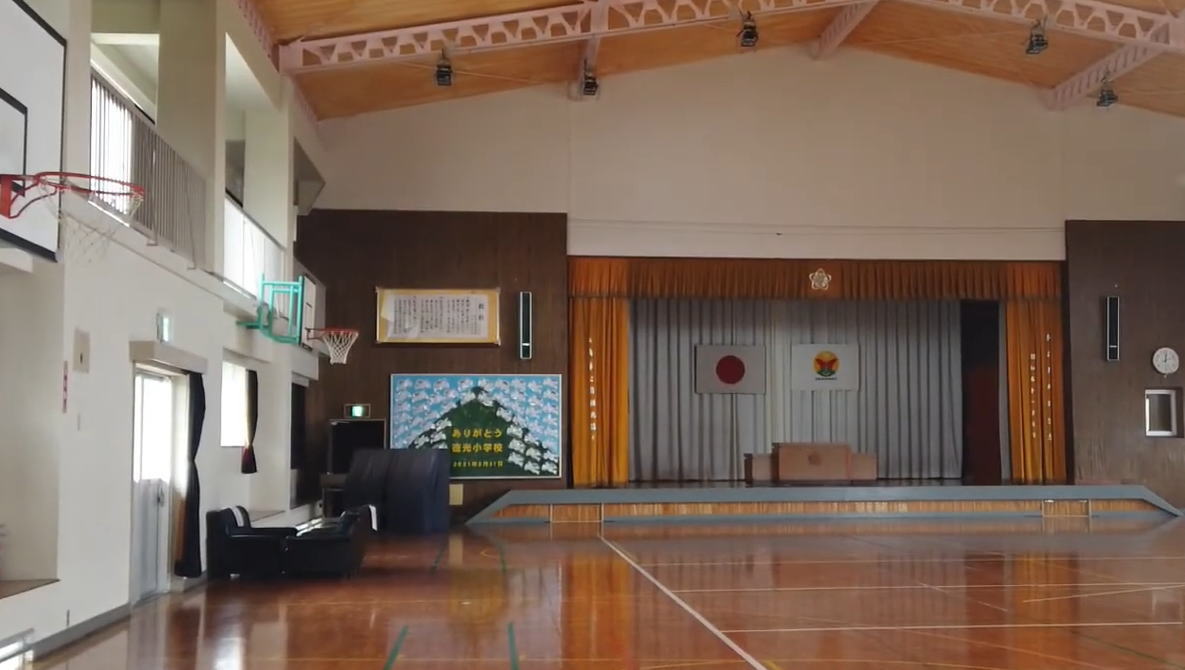 指宿市立徳光小学校の校舎