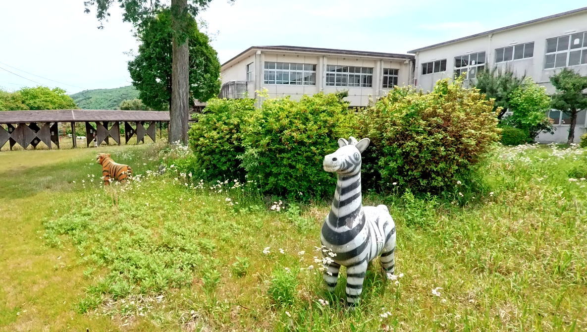 霧島市立三体小学校の校舎