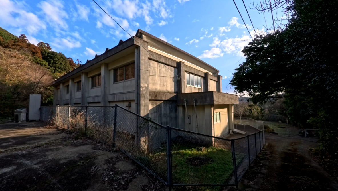 平戸市立中野小学校古江分校の校舎