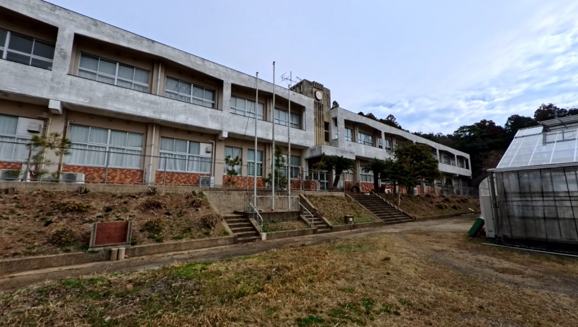 平戸市立大川原小学校の校舎
