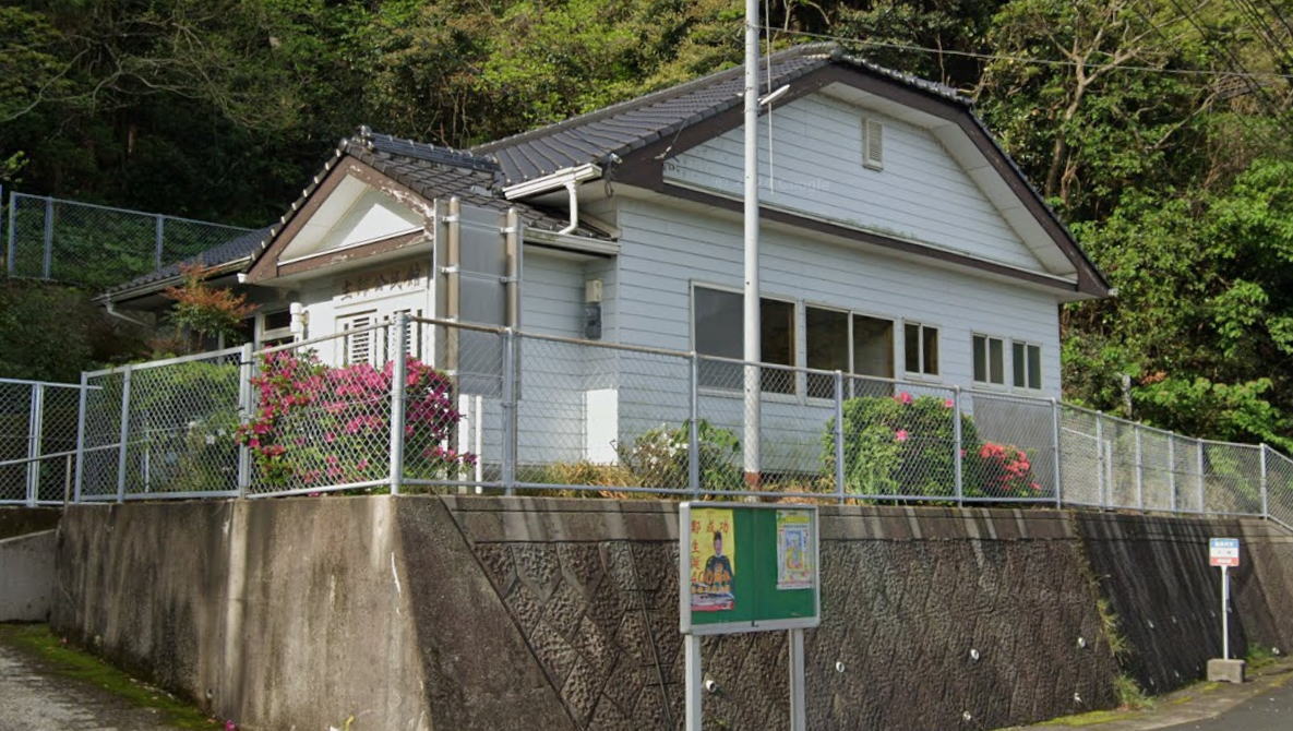 平戸市立中野小学校主師分校の校舎