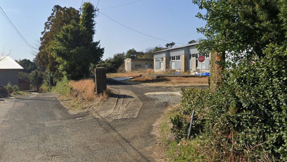 平戸市立堤小学校の校舎