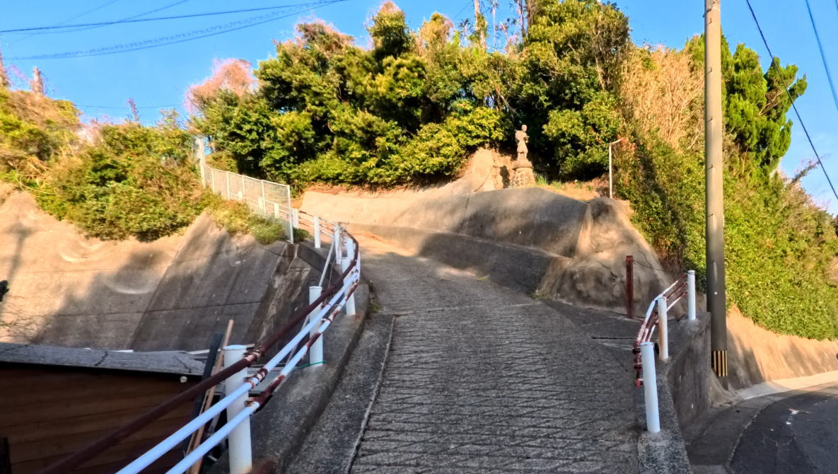 大島町立本郷分校の校舎