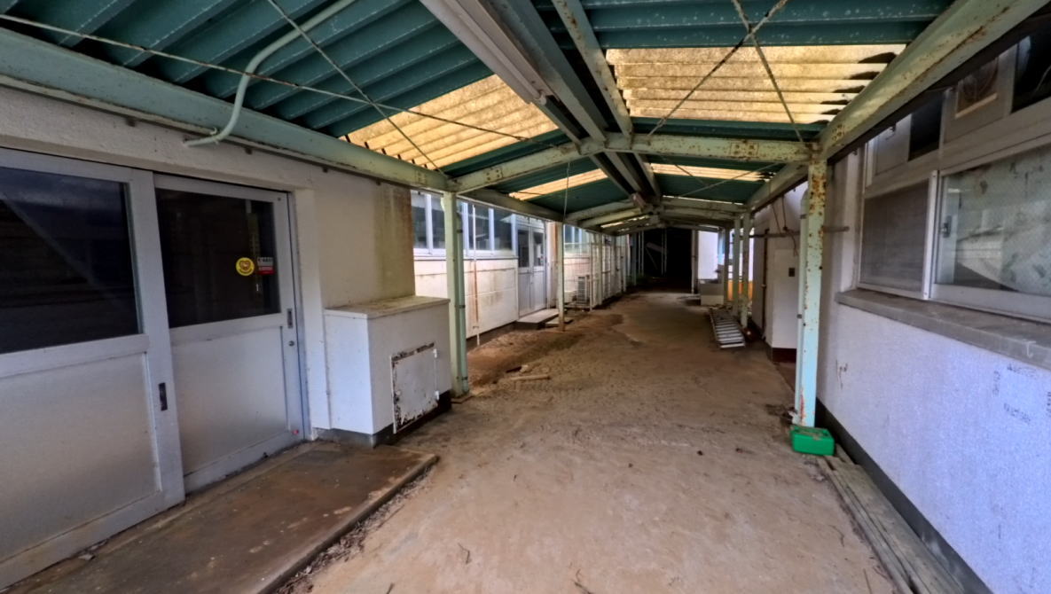 佐世保市立庵浦小学校の校舎