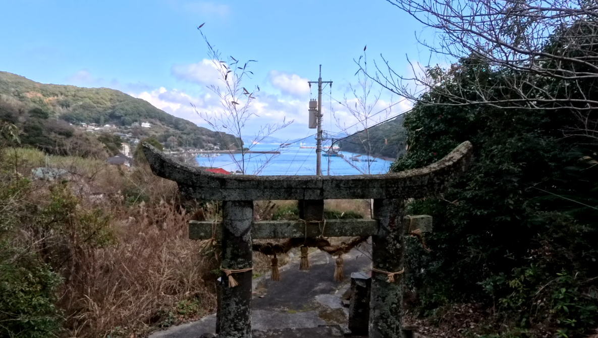 佐世保市立庵浦小学校の校舎