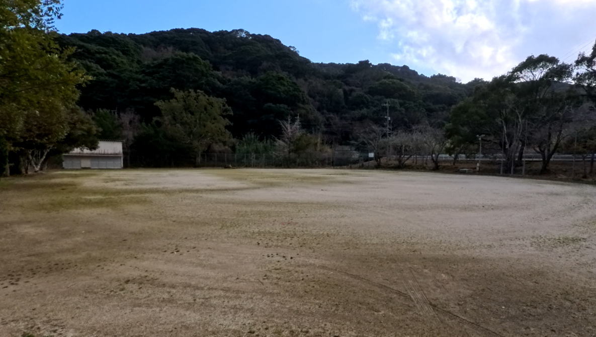 佐世保市立庵浦小学校の校舎