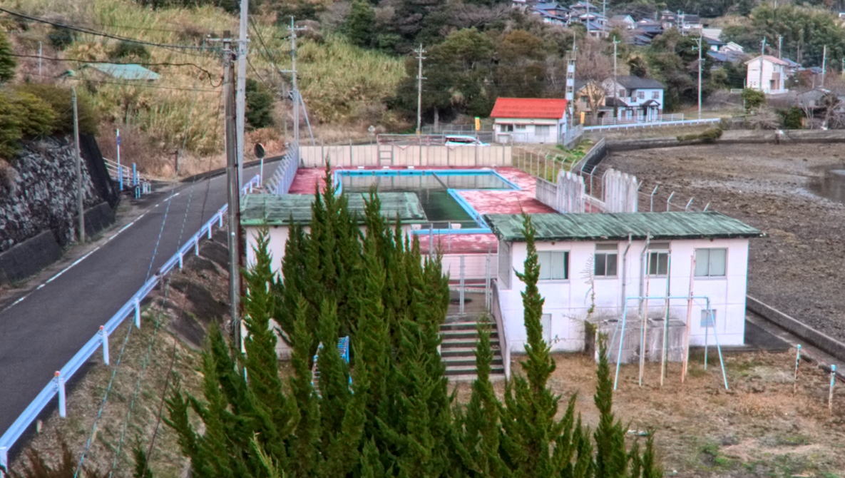 佐世保市立庵浦小学校の校舎