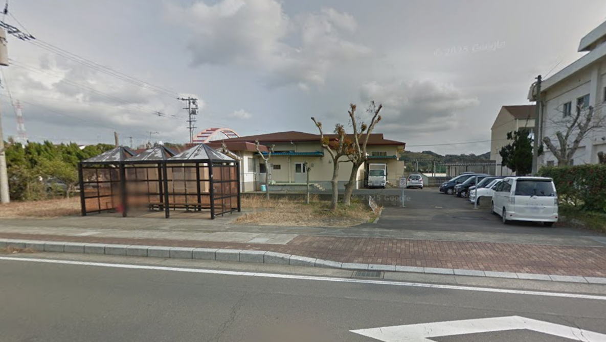 西海市立大島中学校の校舎