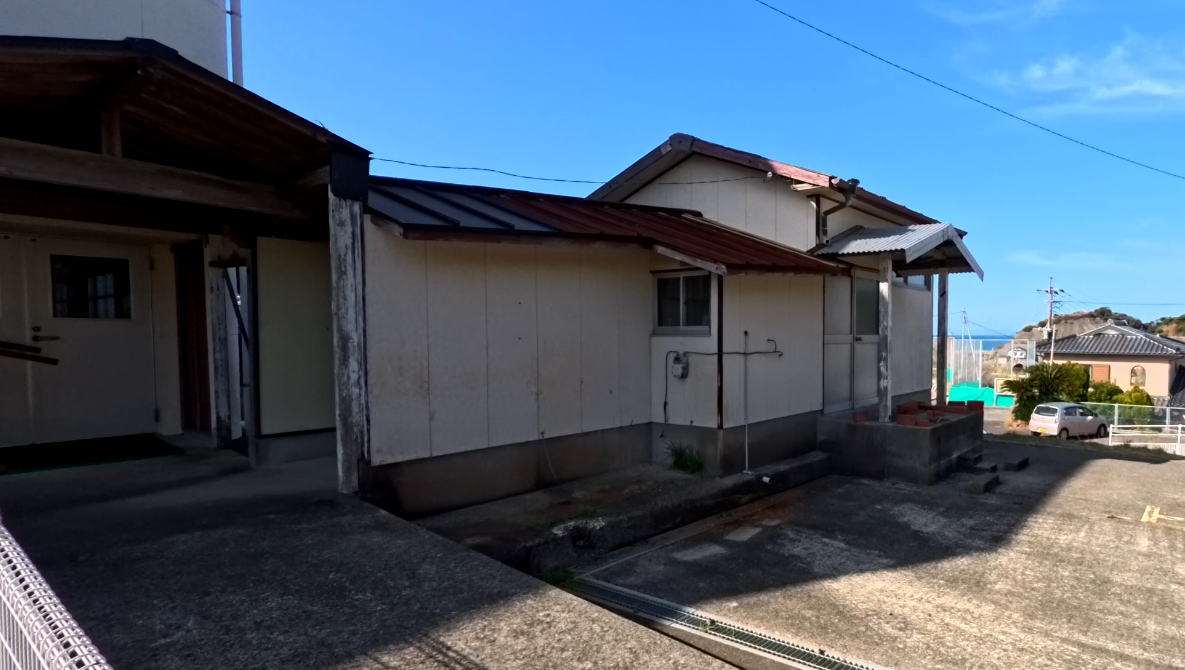 西海市立崎戸小学校の校舎
