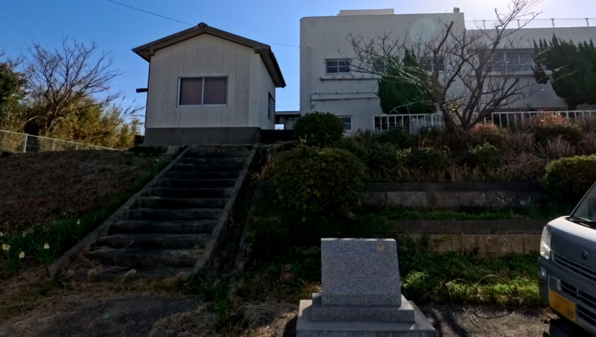 西海市立崎戸小学校の校舎