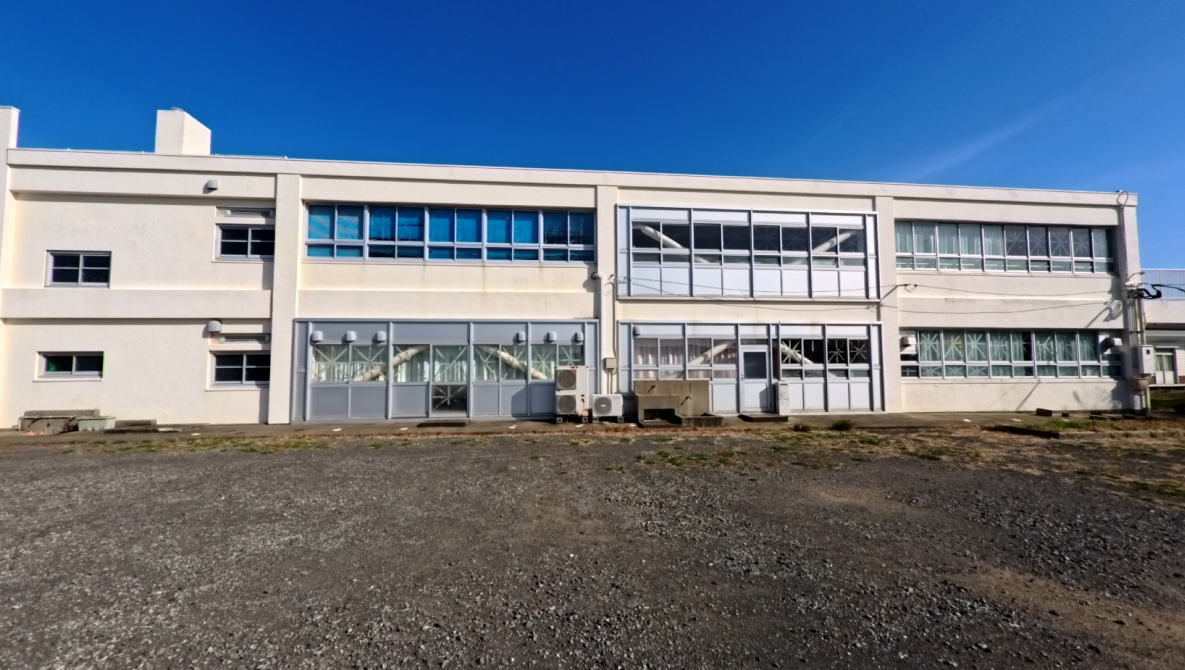 西海市立崎戸小学校の校舎