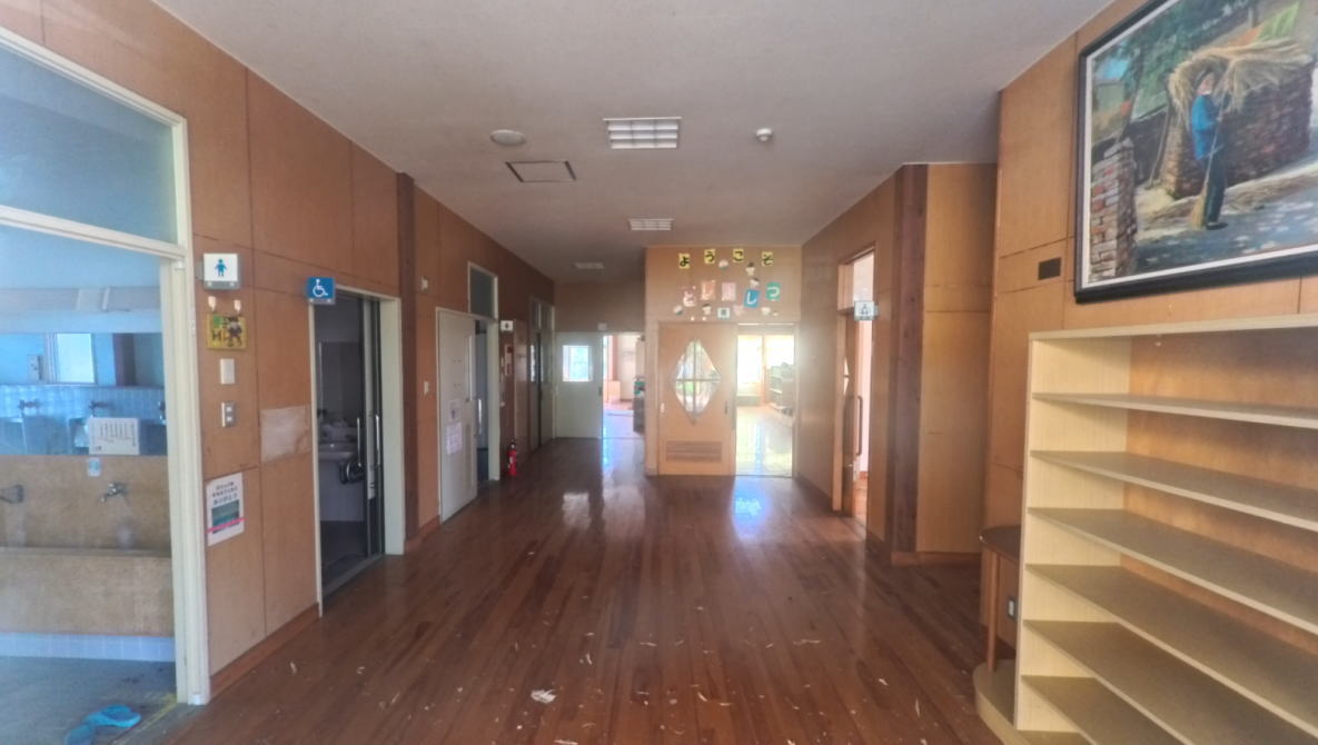 西海市立崎戸小学校の校舎
