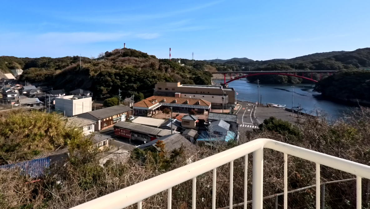 西海市立崎戸小学校の校舎