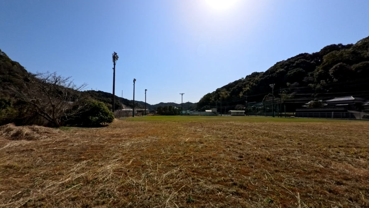 西海市立多以良小学校の校舎